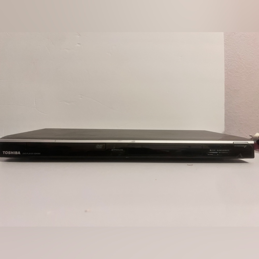 TOSHIBA DVD player
